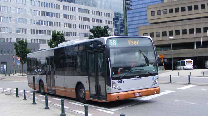 STIB Van Hool A330 9669